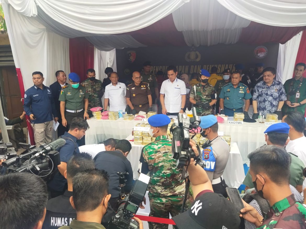 Mabes Polri, Polda Sumut dan Pomdam I/BB Merilis Kasus Narkoba Melibatkan Oknum Anggota TNI dan Warga Sipil