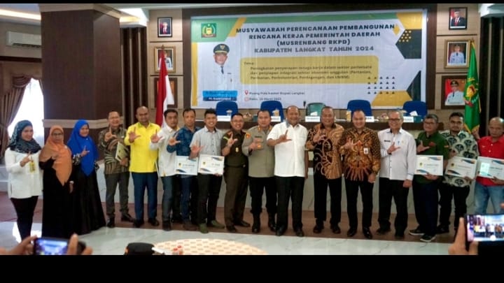 Musrenbang RKPD Langkat 2024, Syah Afandin Dipuji Deputi Sekretariat Wakil Presiden