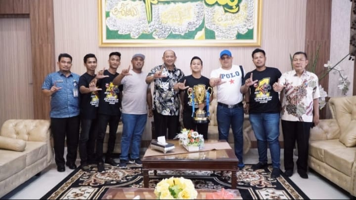 Gio Vandio Putra Tanjungpura Juara Nasional Moto Cross, Syah Afandin: Saya Sangat Bangga 