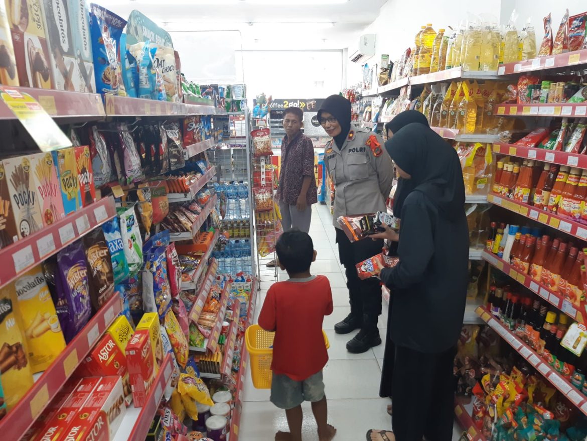 Kepedulian Polresta Deli Serdang di Bulan Suci Ramadhan, Berbagi Makanan kepada anak yatim untuk Berbuka Puasa
