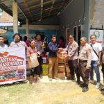 Polsek Tengah Ilir Beserta Bhayangkari Bagikan bantuan Terhadap Korban Bencana Banjir Desa Lubuk Mandarsah Jambi